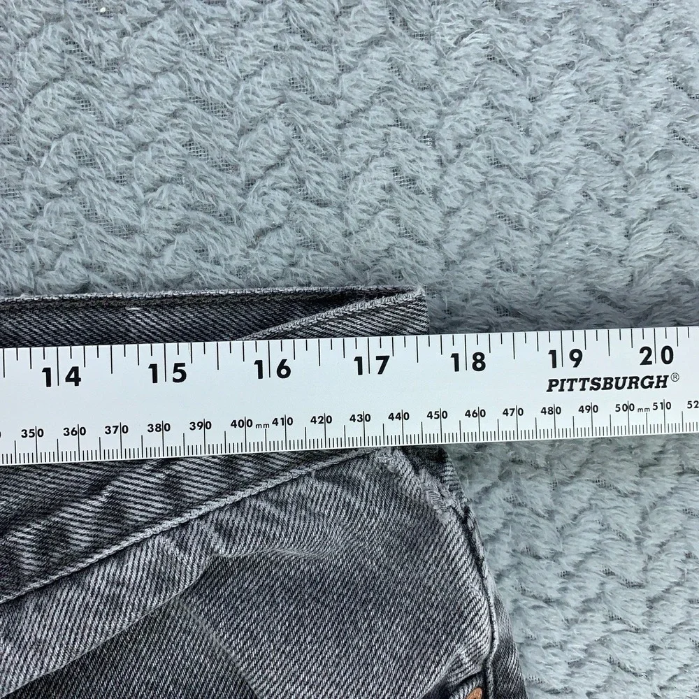 Levis item has